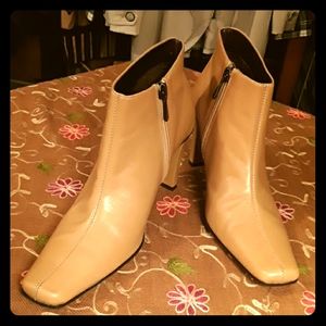 Maripe Ankle Boots